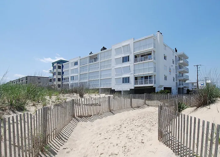 Ocean One 403 Apartment