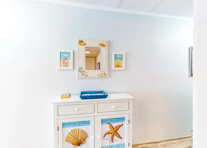 Ocean One 403 Apartment *